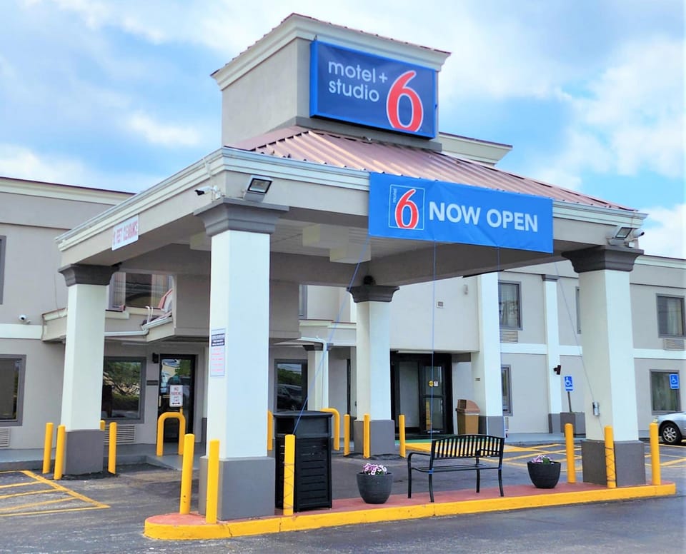Studio 6 Suites Catonsville, MD – Baltimore West Hotel in Maryland