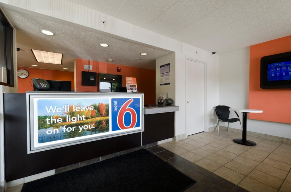Shared lounge/TV area