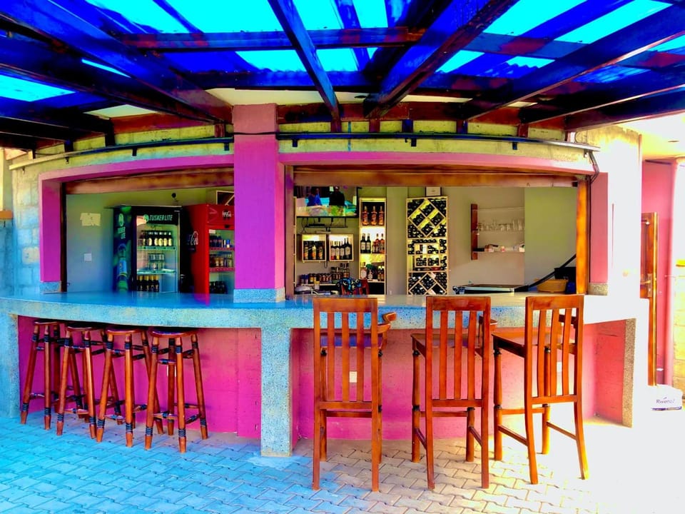 Bar/lounge