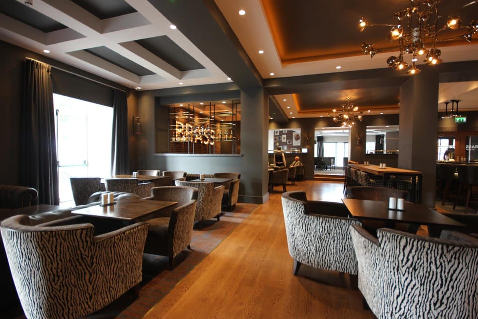 Bar/lounge