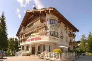 Hotel St. Georg Hotel in Seefeld