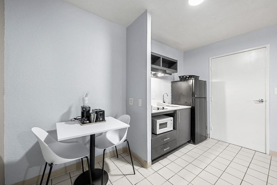 Studio 6 Roswell, GA - Atlanta Hotel in Roswell