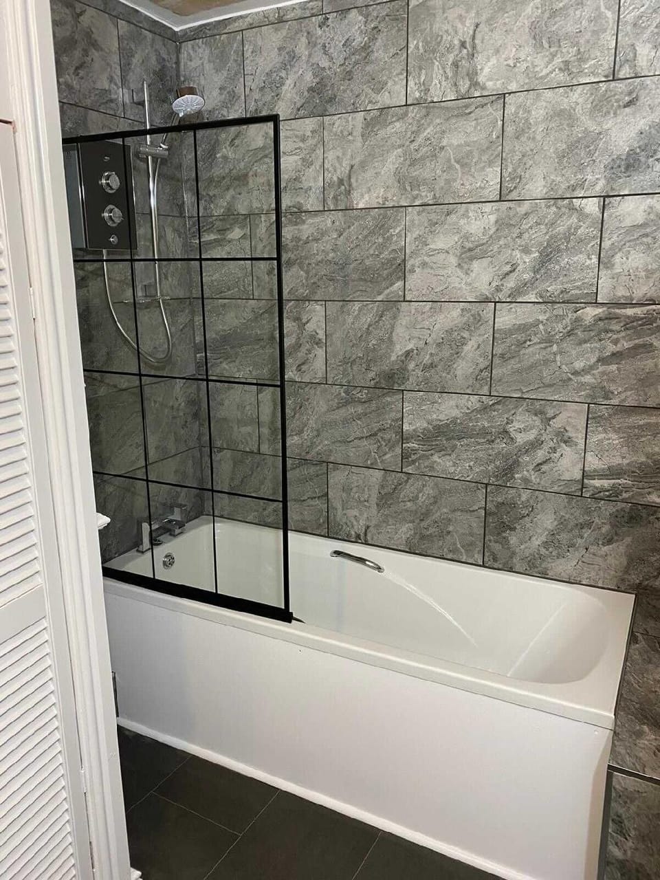 Modern Exeter City Cottage Howell Road Hotel in Exeter