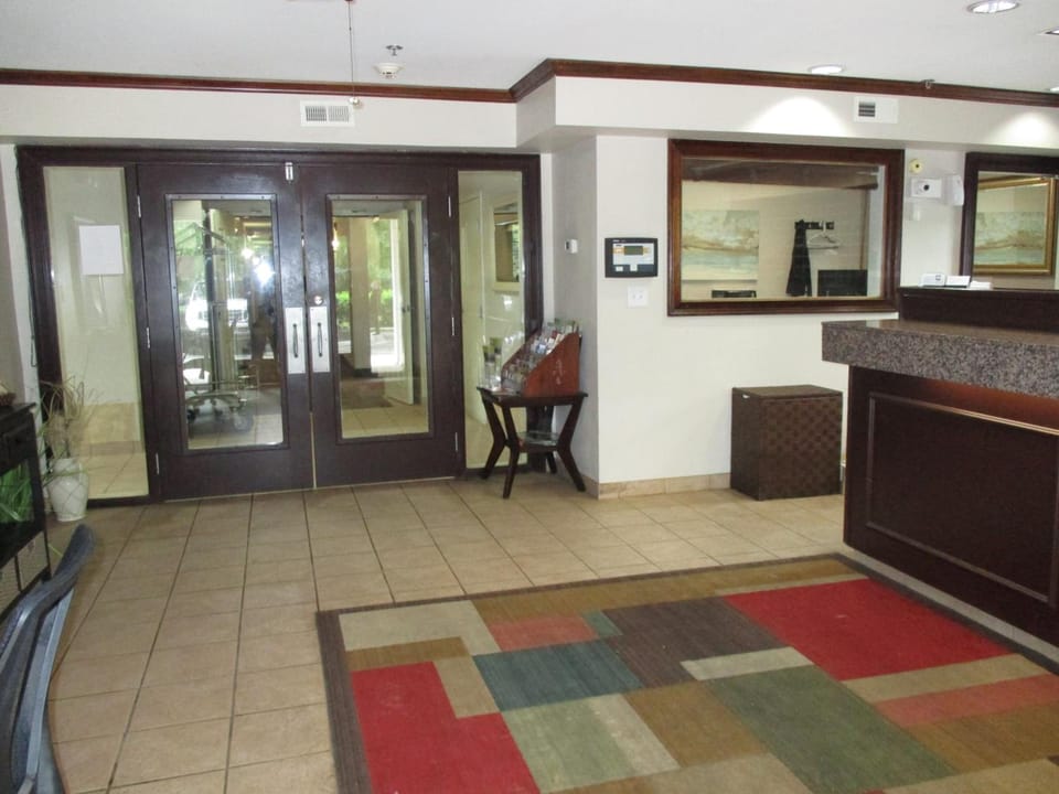 Studio 6 Richmond, VA - I-64 West Hotel in Tuckahoe
