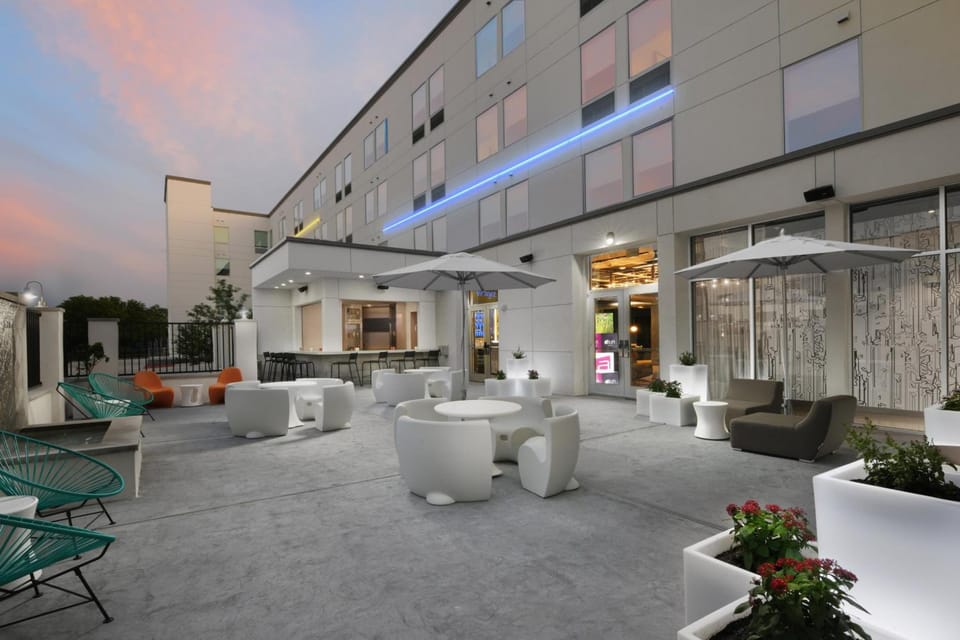 Aloft by Marriott Austin Round Rock Hotel in Round Rock