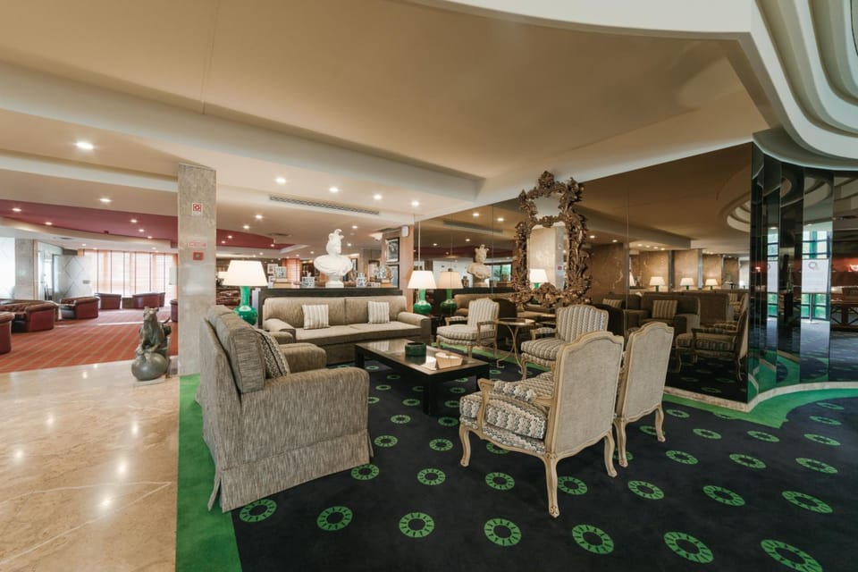 Bar/lounge