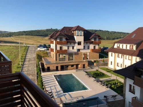 Zlatibor Hills Star Wellness & Spa Hotel in Zlatibor