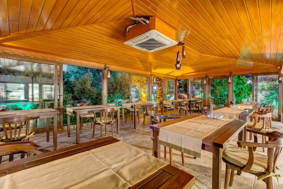 Cunda Ozerbey Konagı Hotel in İzmir Province
