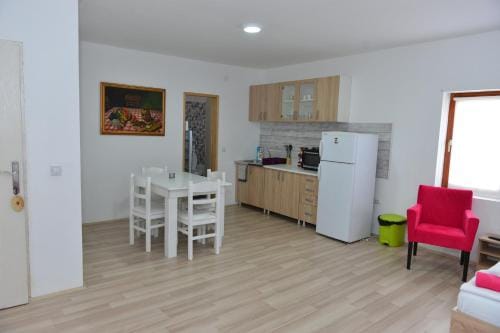 Rooms Ela Ela Hotel in Serbia