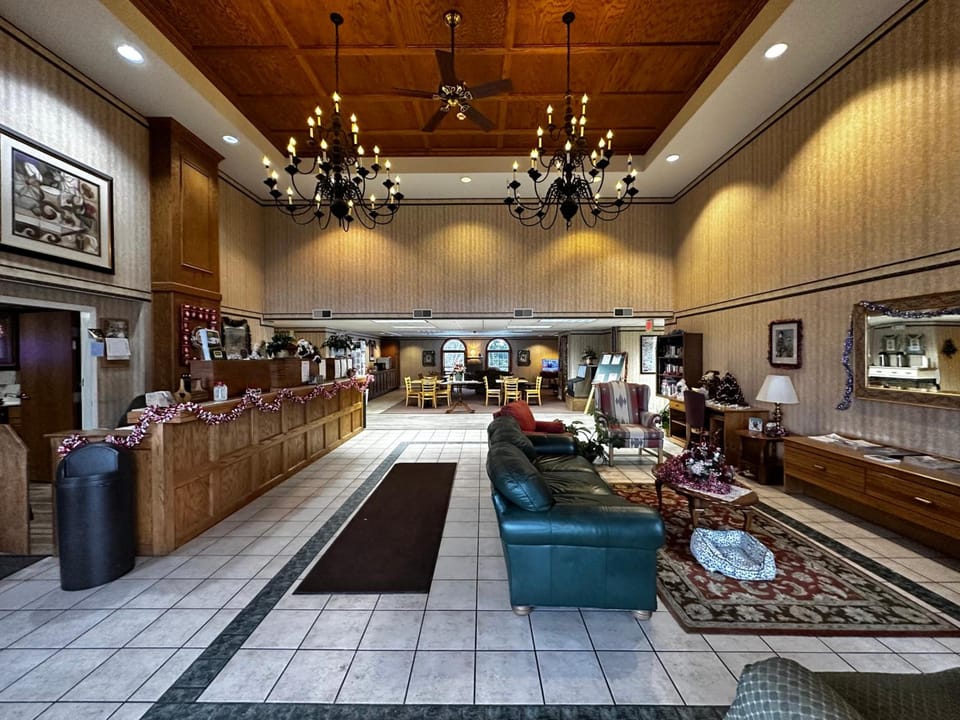 Westgate Inn Hotel in Allegheny River
