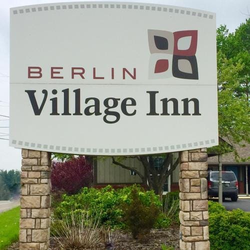Berlin Village Inn Motel in Berlin