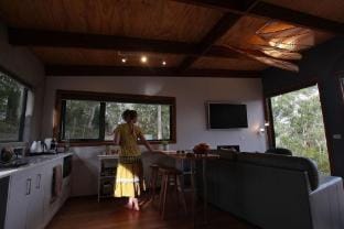 Eagle Ridge Retreat Hotel in Tasmania