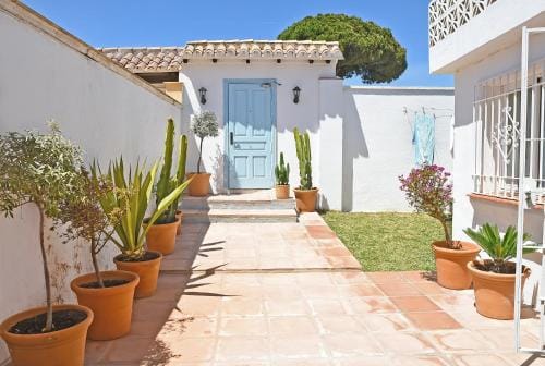 Lovely villa in San Pedro de Alcantara, Marbella Hotel in San Pedro de Alcántara