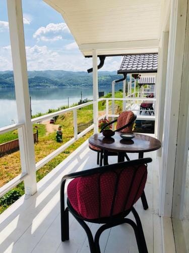 Dream Tricule Lodge in Serbia