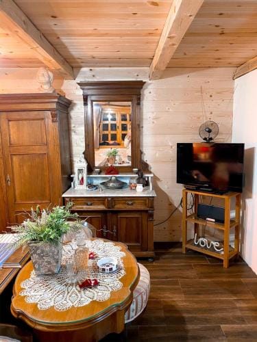 Brvnare Mrkic Lodge in Zlatibor District, Serbia