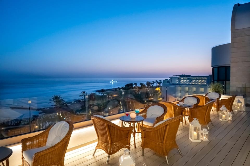 Constantinou Bros Athena Beach Hotel Hotel in Yeroskipou