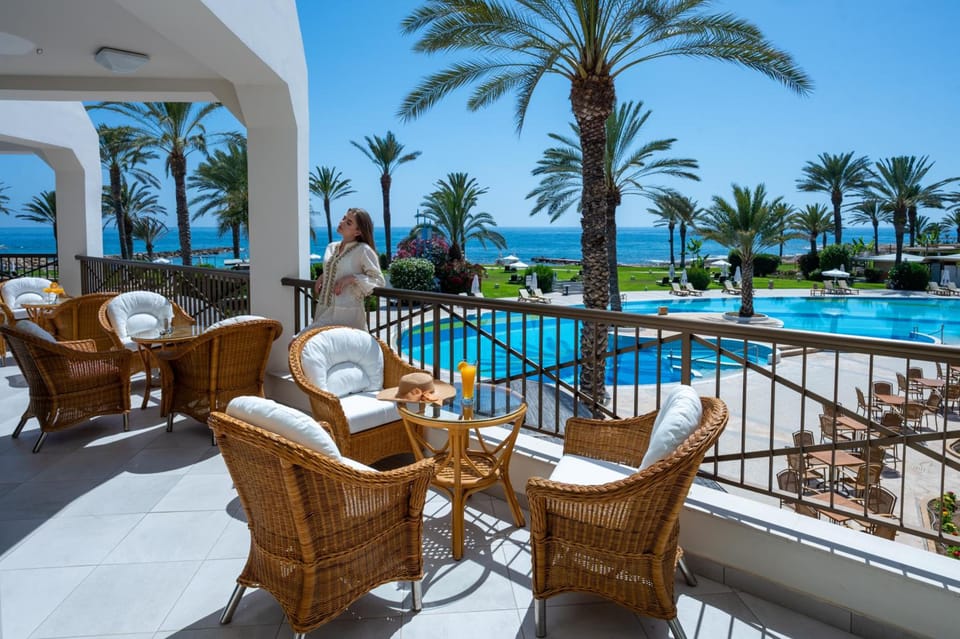 Constantinou Bros Athena Beach Hotel Hotel in Yeroskipou