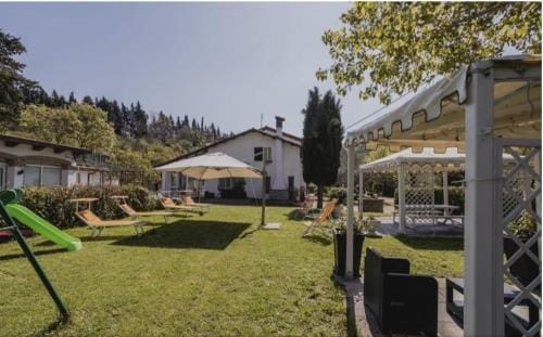 Villa Napoleone a 10 min dal mare Pesaro Hotel in Marche