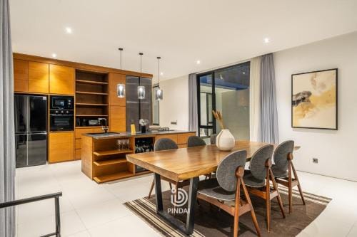 Villa MiRu, 3 bedroom brand new modern villa in Pererenan, Canggu with view river and paddy field Hotel in North Kuta