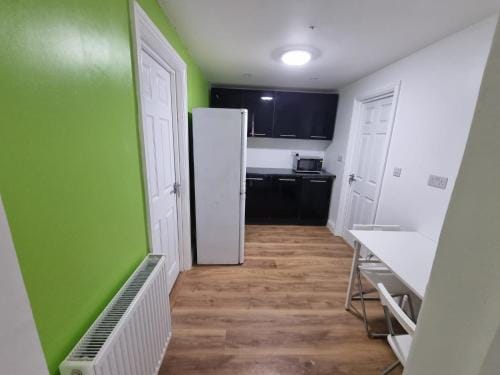 Single room Hayes, Heathrow, London, Free parking Hotel in Hayes