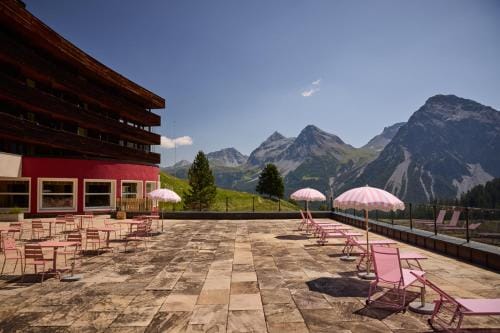 The Grand Arosa - Pop-Up Hotel Self Check-in Hotel in Arosa