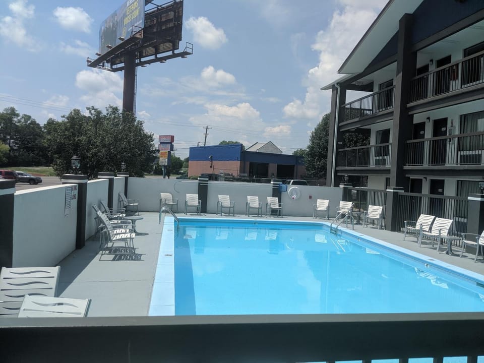 Motel 6 Chattanooga, TN - Airport Hotel in East Ridge