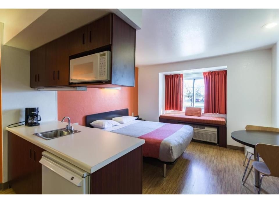 Amenity (Guest room)