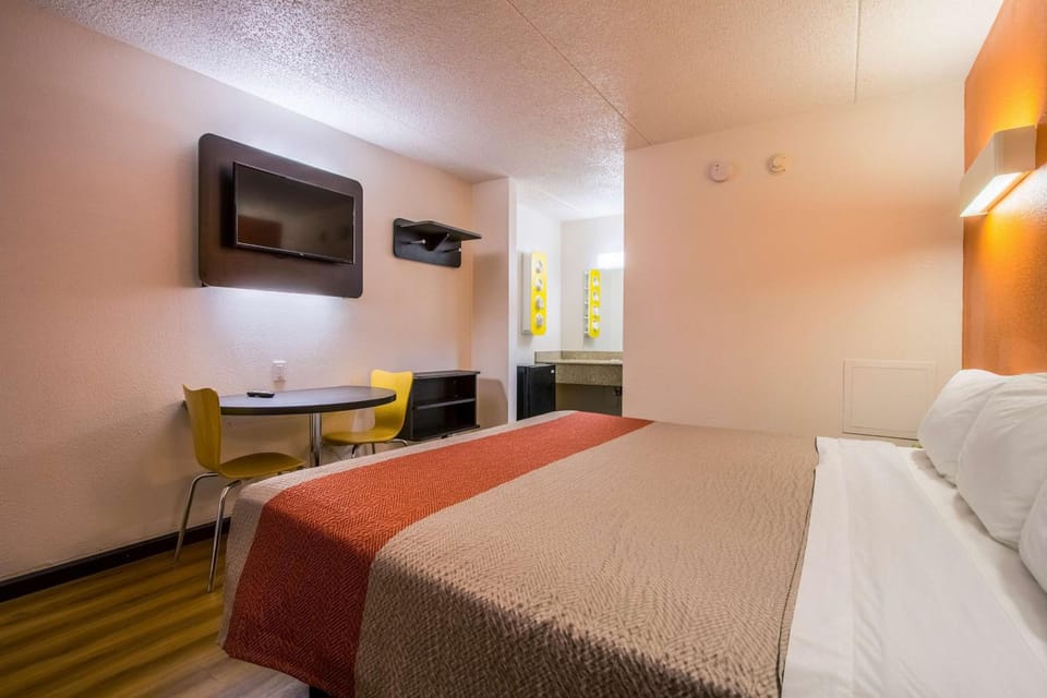 Motel 6 Ashland, OH Hotel in Ohio