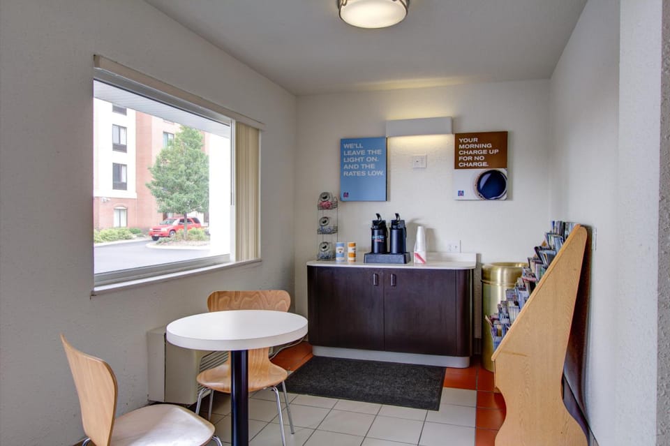 Motel 6 Richfield, OH Hotel in Brecksville