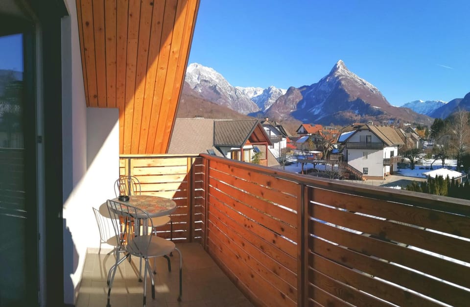 Hostel Soca Rocks Hostel in Bovec