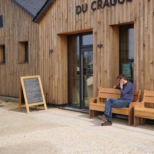 Gite d'etape du Cragou - Ostal Le Cloitre Saint-Thegonnec Hostel in Finistere
