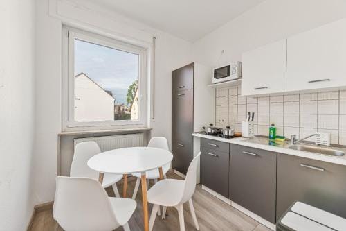 Monteur Apartments Heilbronn City - LOW BUDGET, PARKING, WIFI, SMART TV NEW Hotel in Heilbronn