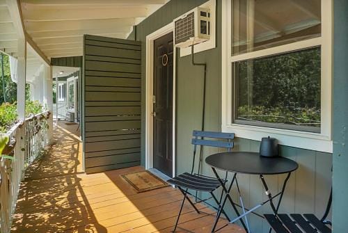 Hickory Falls Inn Motel in Chimney Rock