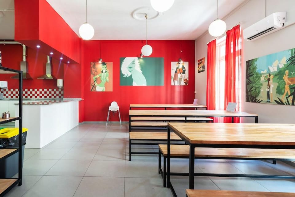 Red Nest Hostel Valencia Hotel in Valencia
