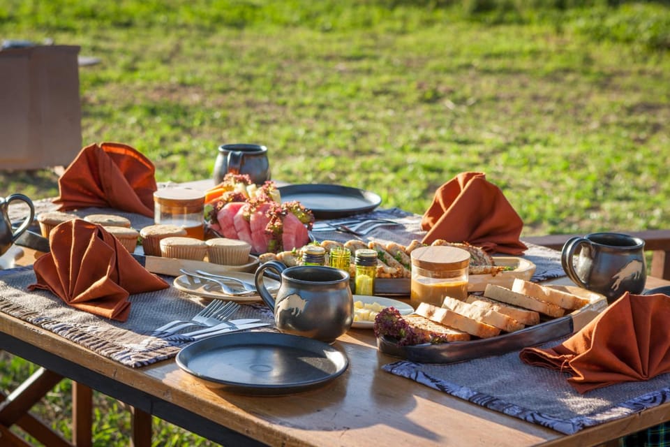 Gnu Ndutu Camp Lodge in Kenya