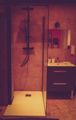 Osez! Le fruit defendu Loveroom Carpentras Hotel in Carpentras