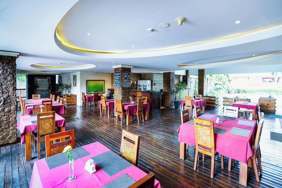 THE KIRANA, Hotel, Resto and Spa Hotel in North Kuta