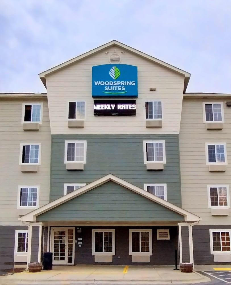WoodSpring Suites Asheville - Biltmore West Hotel in Asheville