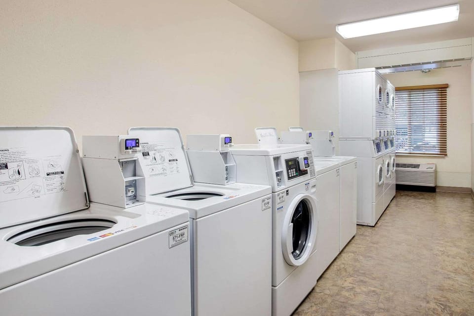 WoodSpring Suites Asheville - Biltmore West Hotel in Asheville