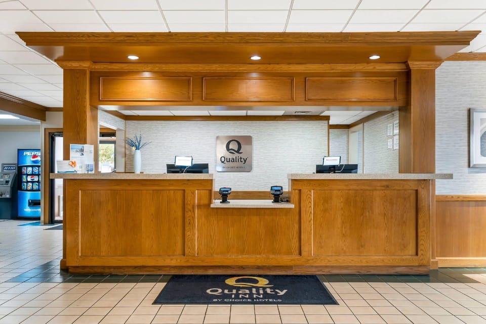 Quality Inn & Suites Monroe Hotel in Jerusalem Township