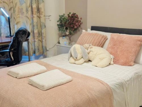 Room 1 Shared House Hotel in Liverpool