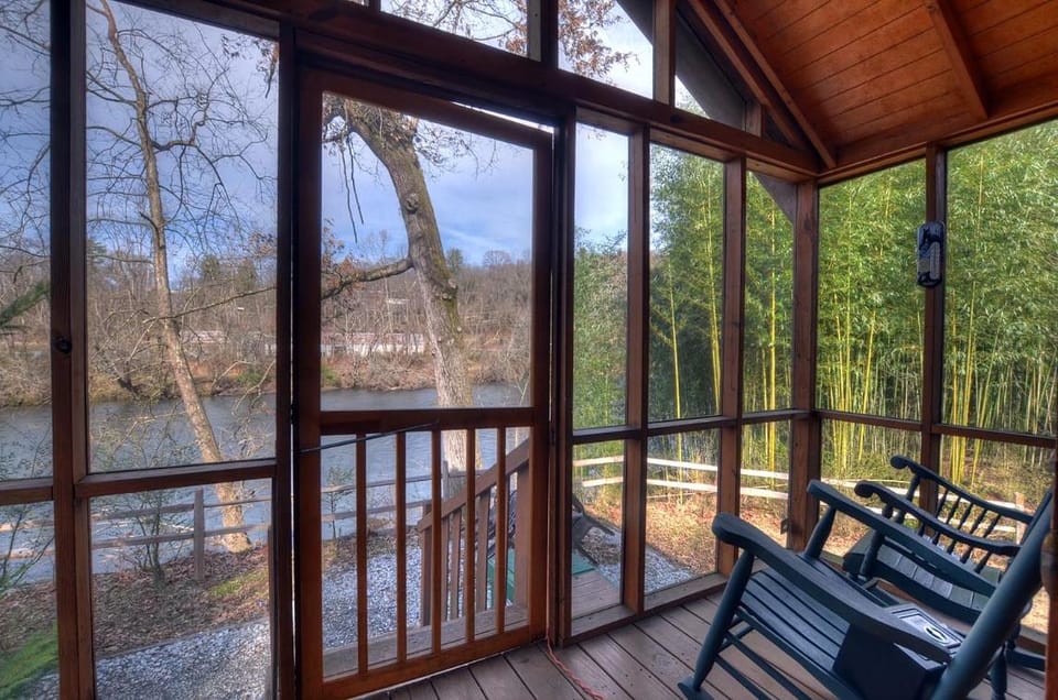 Riverbend Lodging Motel in Bryson City