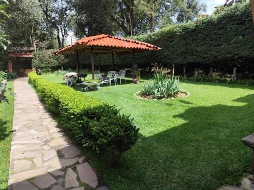 HospedajeRancholajoya-Habitacion Fresno Inn in Hidalgo, Mexico