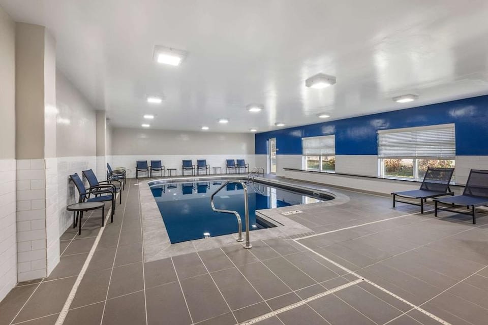 Best Western Plus Bolingbrook Hotel in Bolingbrook