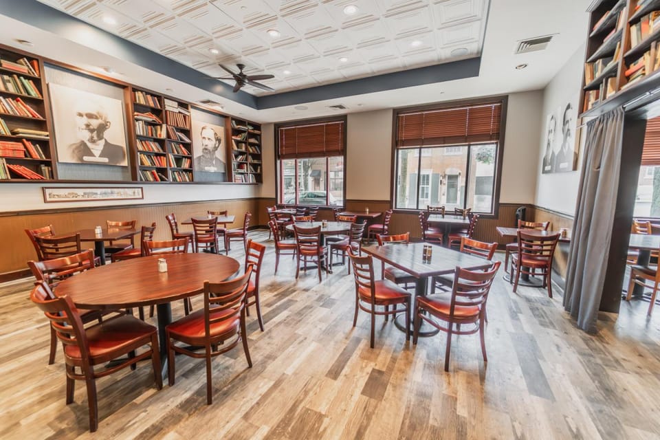 University Hotel & Suites Shippensburg, Trademark by Wyndham Hotel in Shippensburg