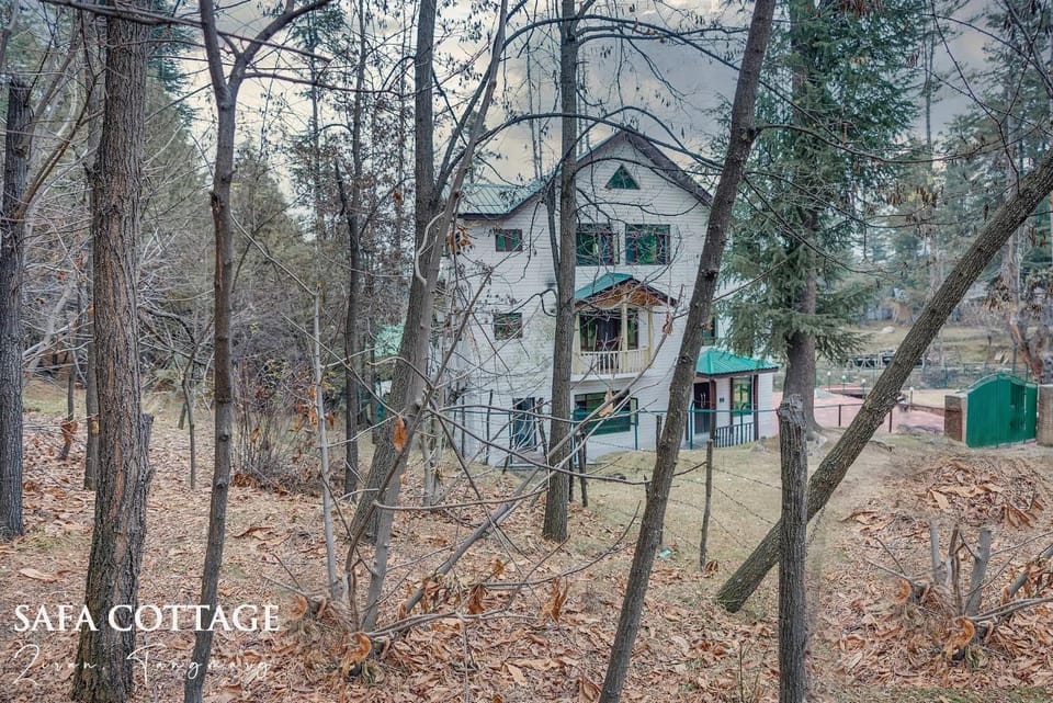 Safa Cottage Gulmarg Hotel in India