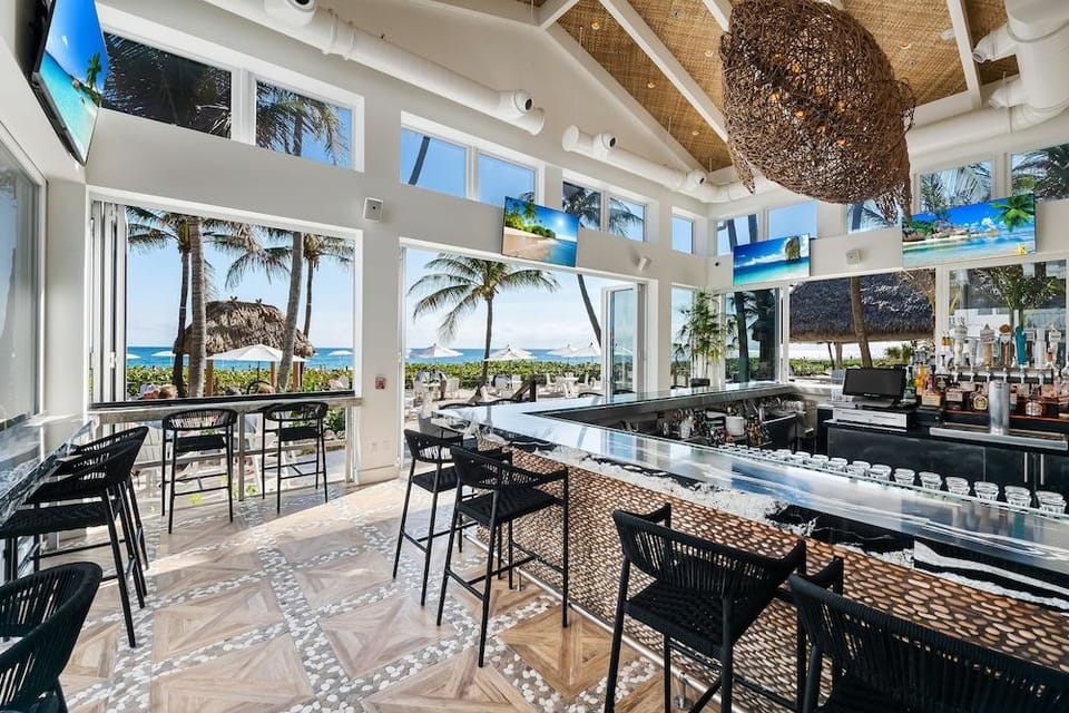 Beachcomber Resort And Villas Hotel in Pompano Beach
