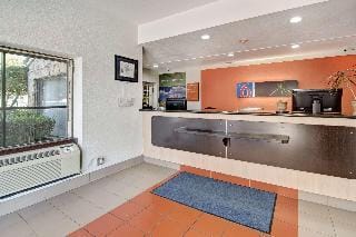 Motel 6 Hotel in Farmers Branch