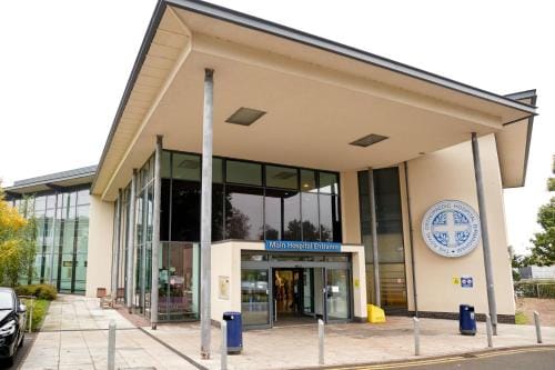 RV Maryvale en-suite rooms in beautiful Bournville Village Hotel in Birmingham