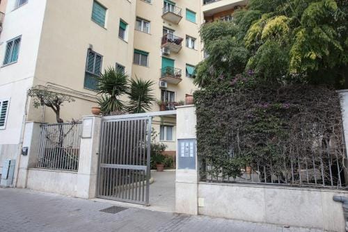 Erminia Suite Hotel in Naples